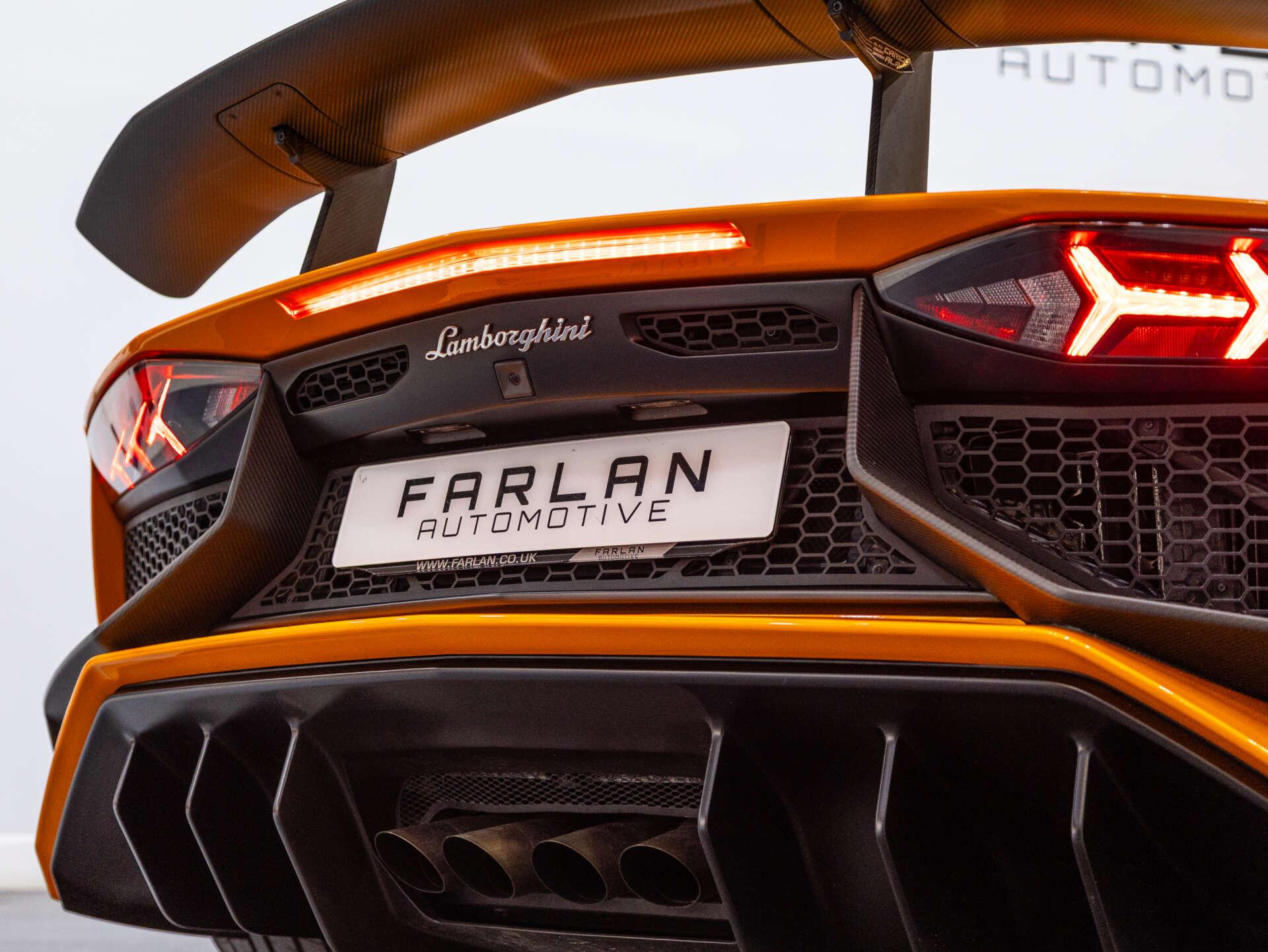 Lamborghini Aventador view 71