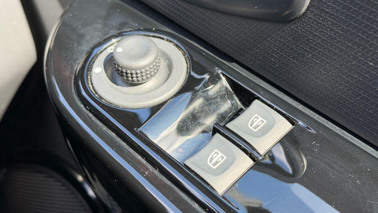 Renault Clio view 31