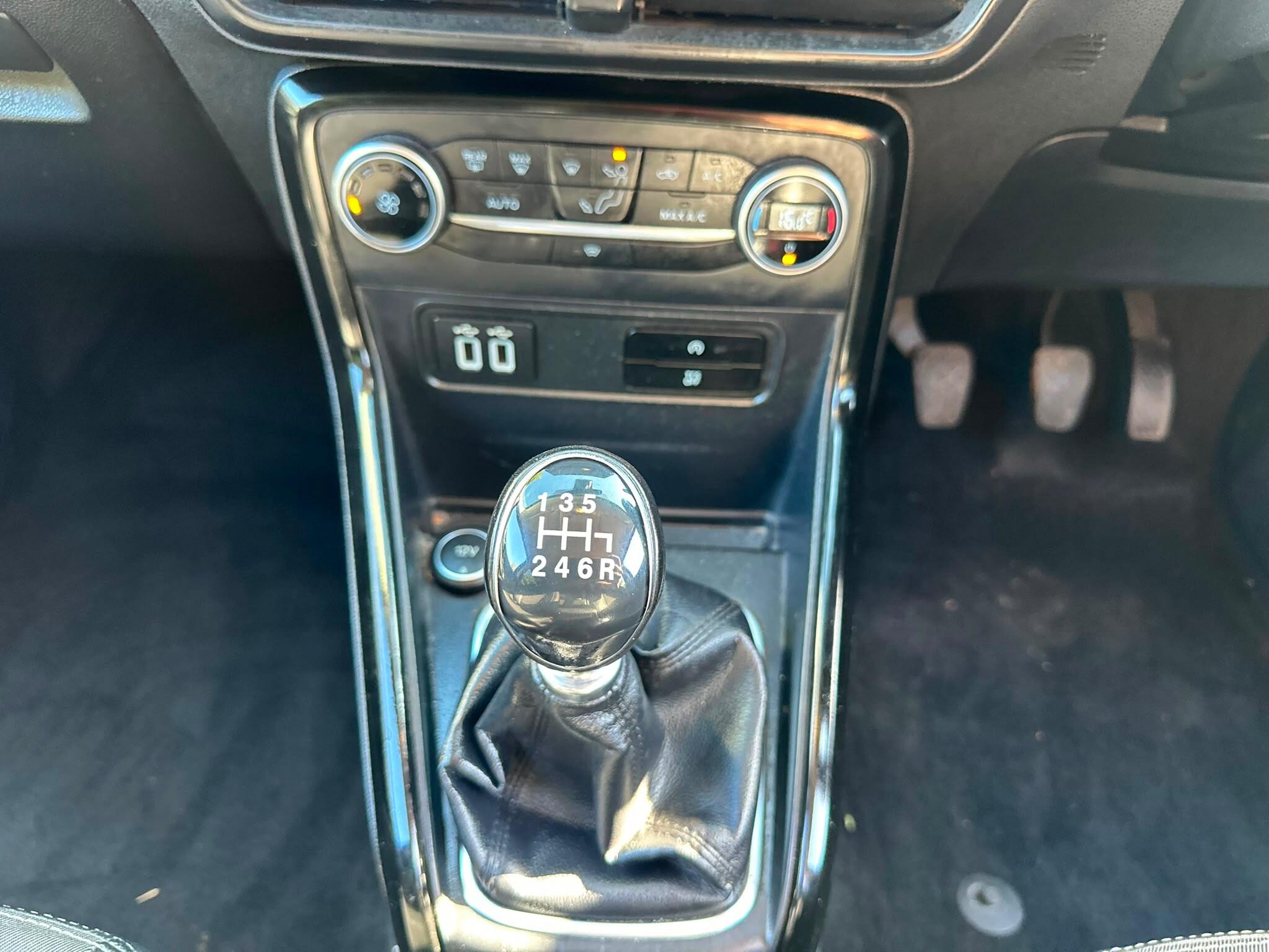 Ford Ecosport view 17