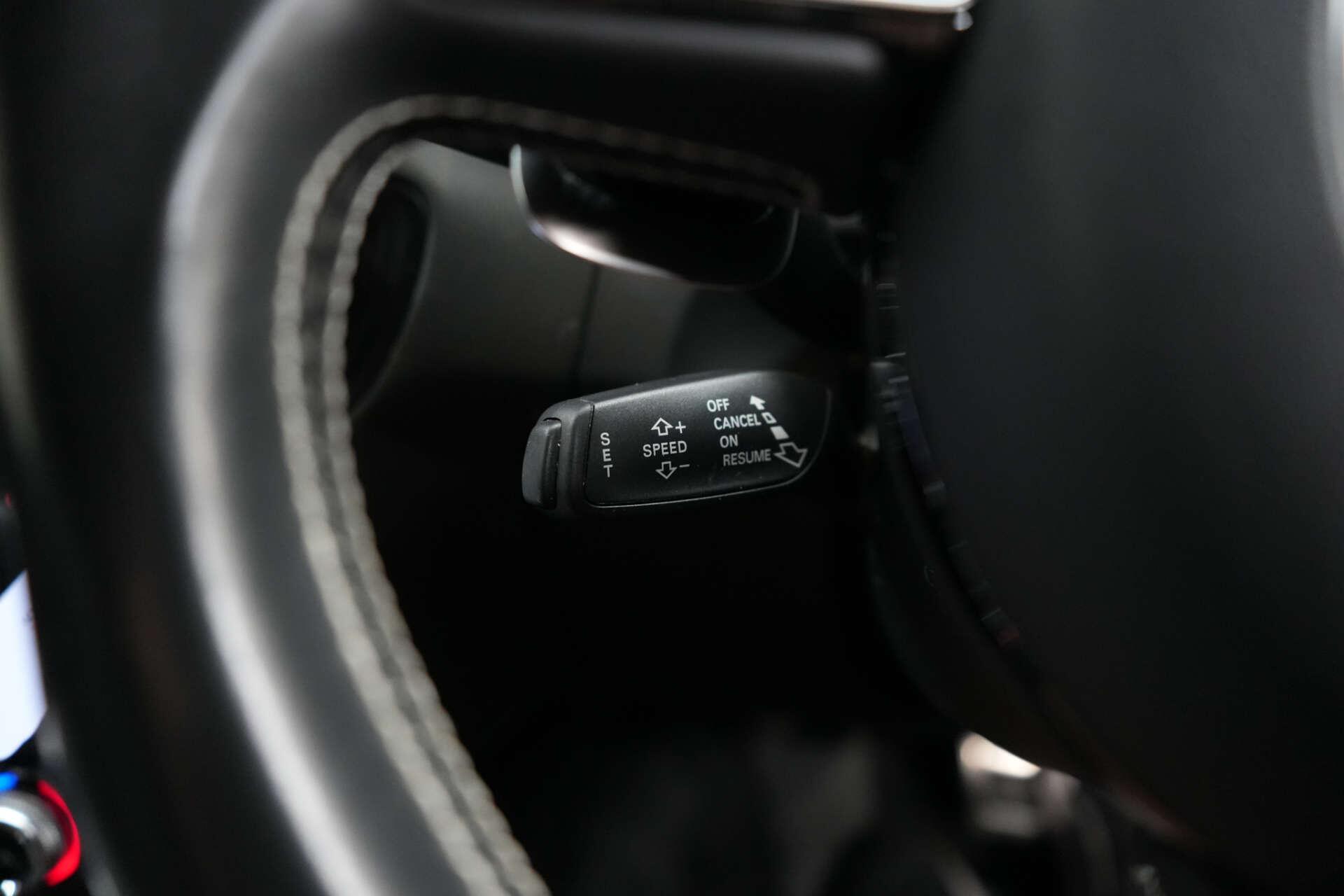 Audi SQ5 view 37