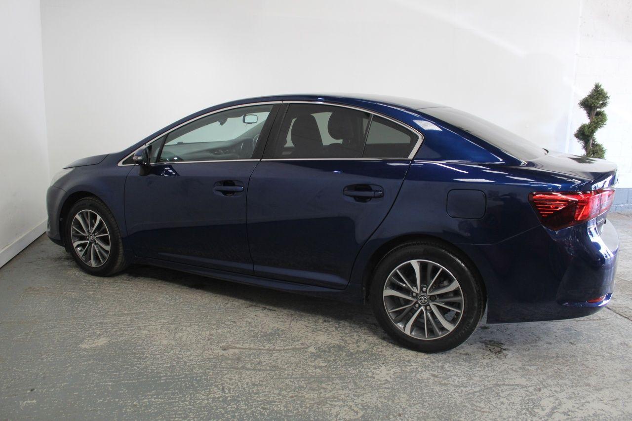 Toyota Avensis view 10