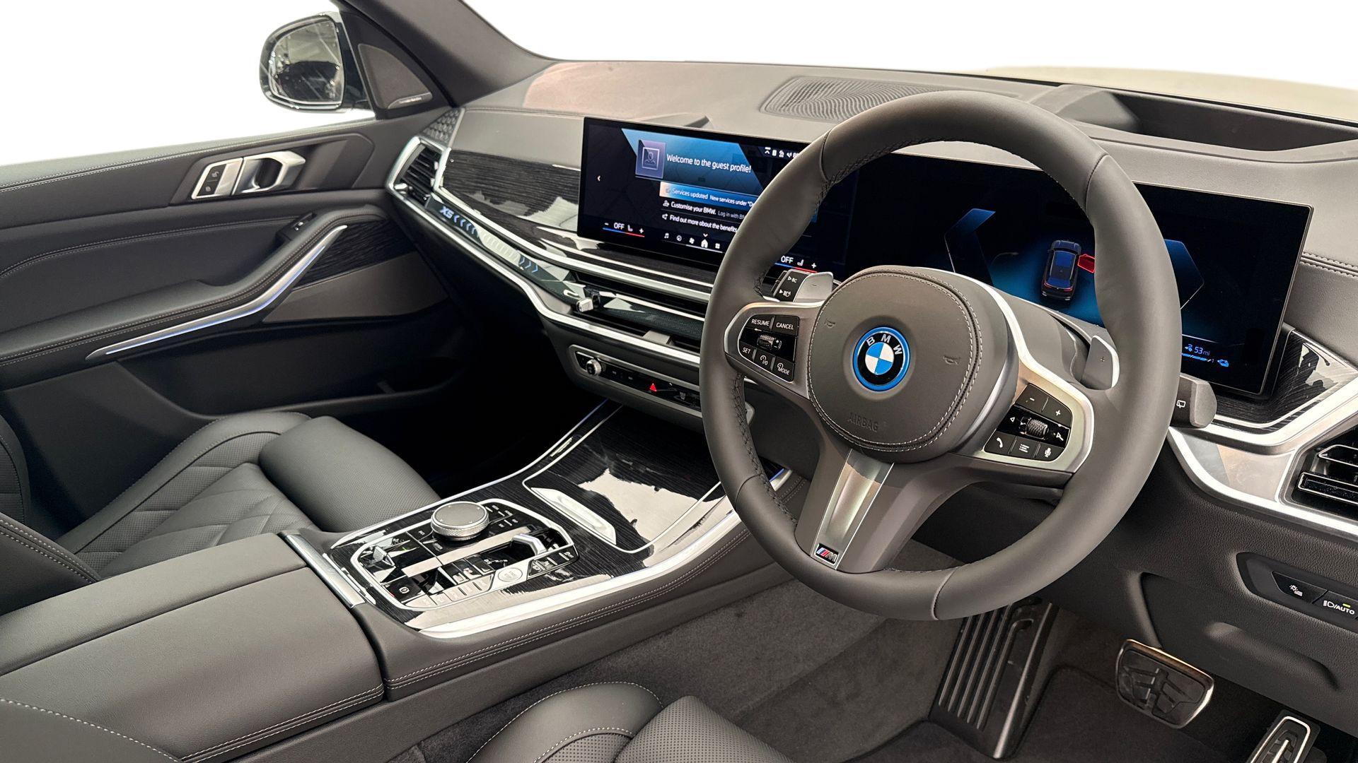 BMW X5 view 6
