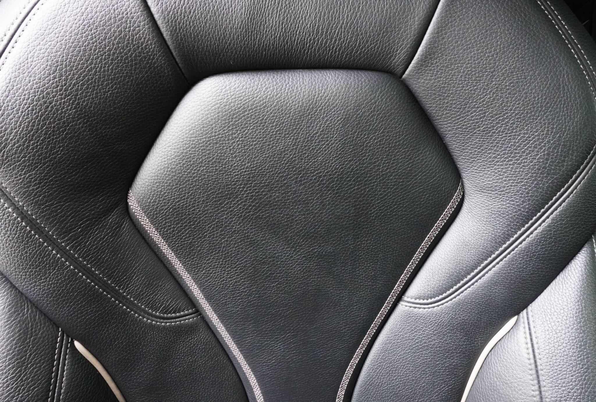 BMW 5 Series view 23