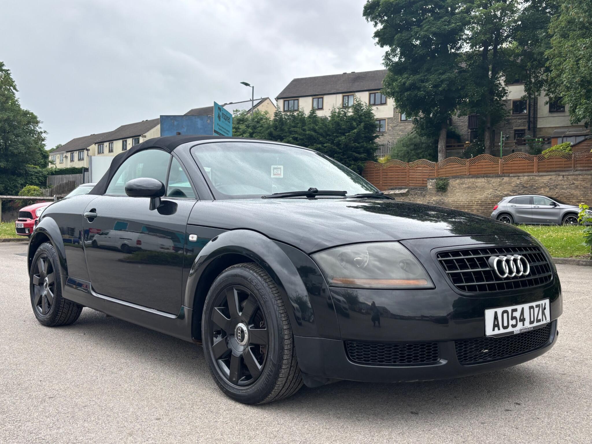 Audi TT view 3