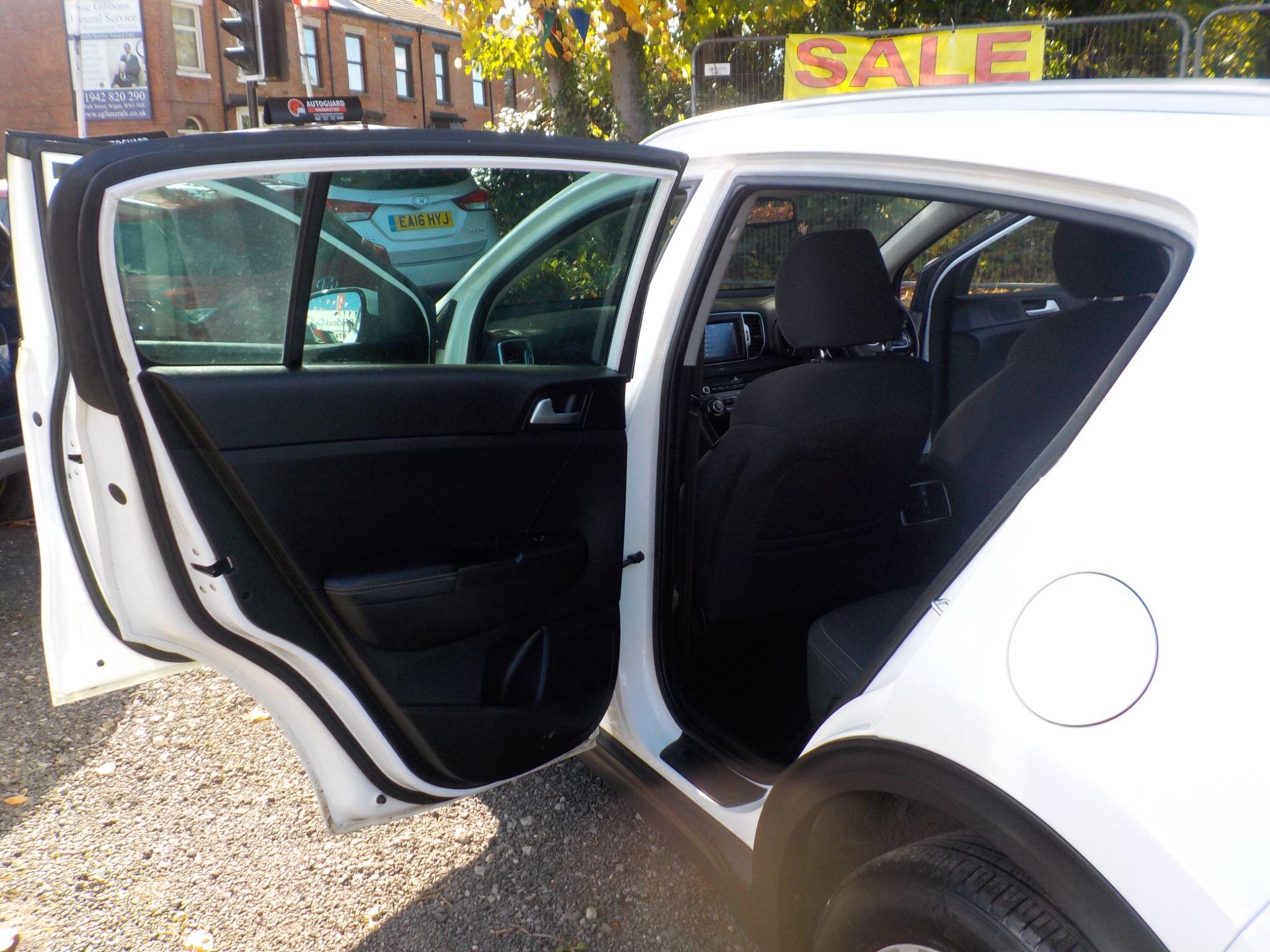 Kia Sportage 1.7 CRDi 2 Euro 6 (s/s) 5dr