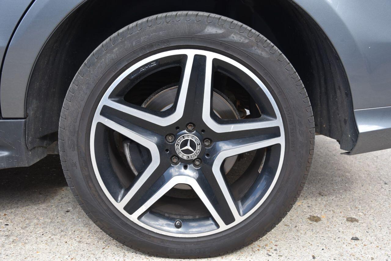 Mercedes-Benz Gle view 71