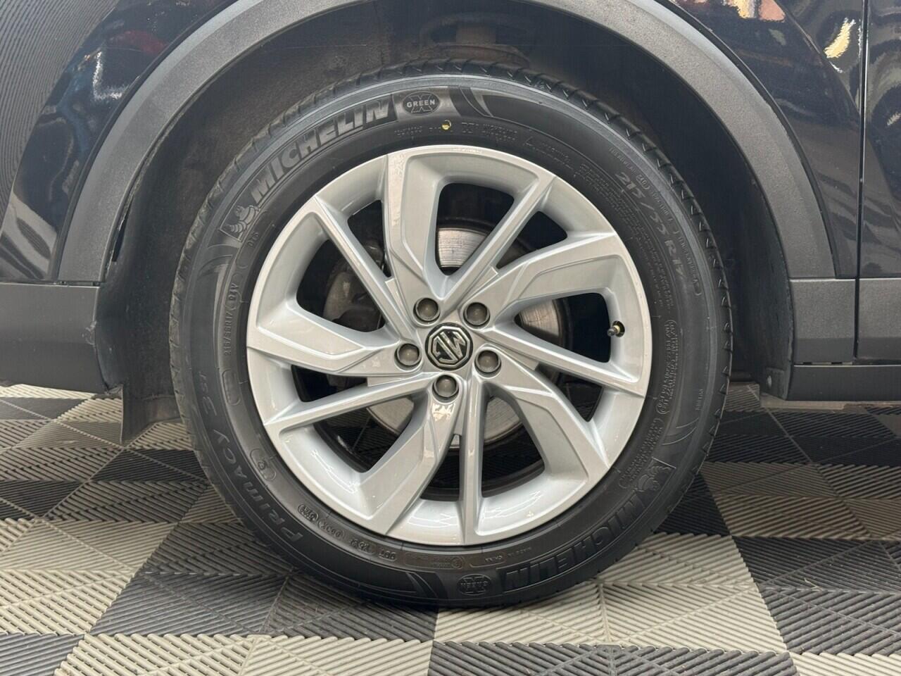 MG ZS view 4