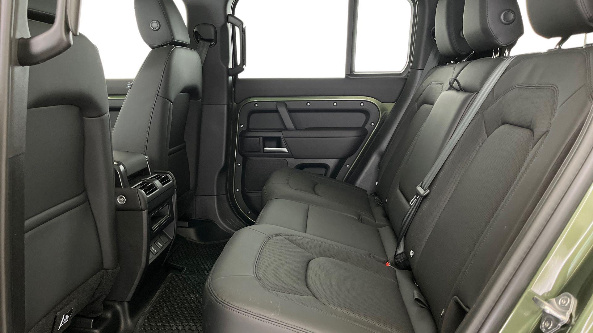Land Rover Defender view 7