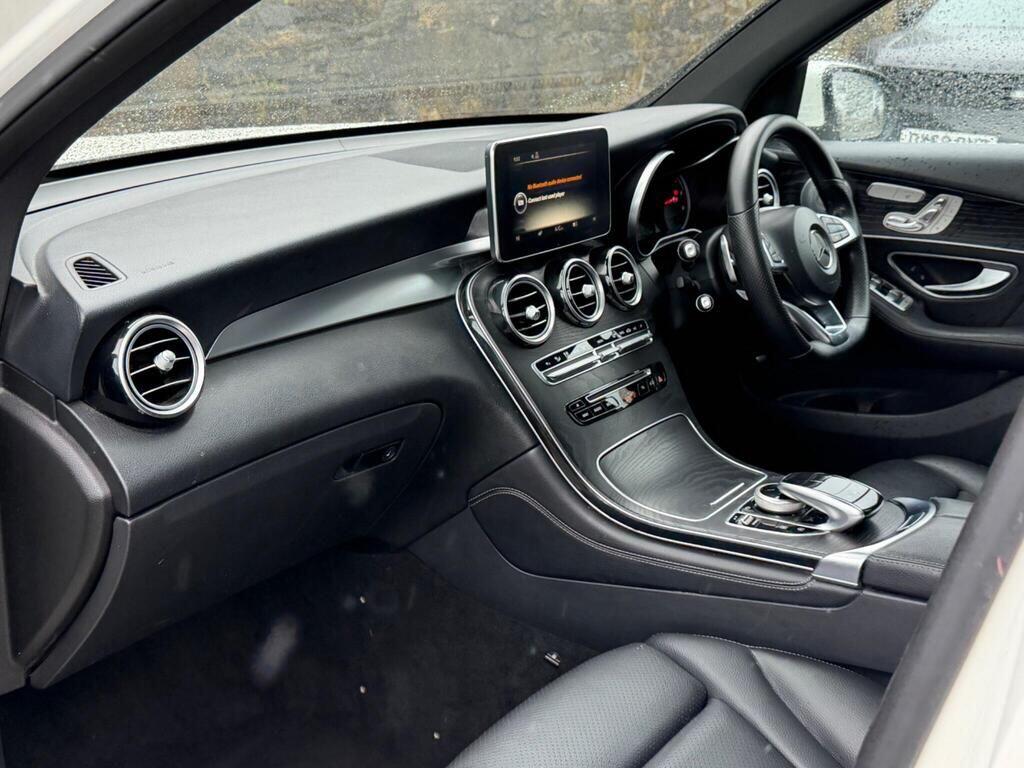 Mercedes-Benz GLC view 15