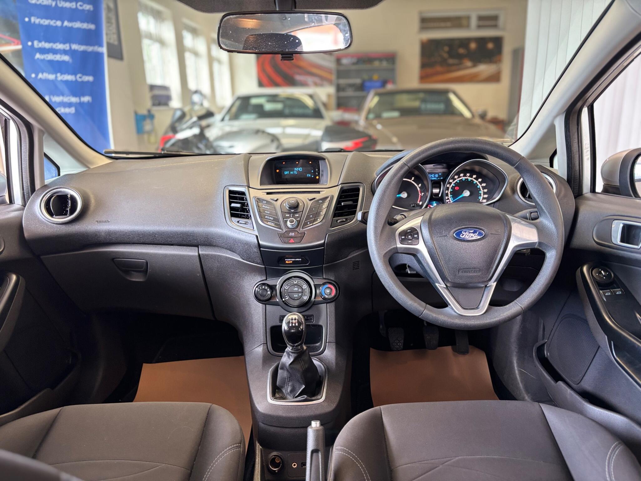 Ford Fiesta view 9