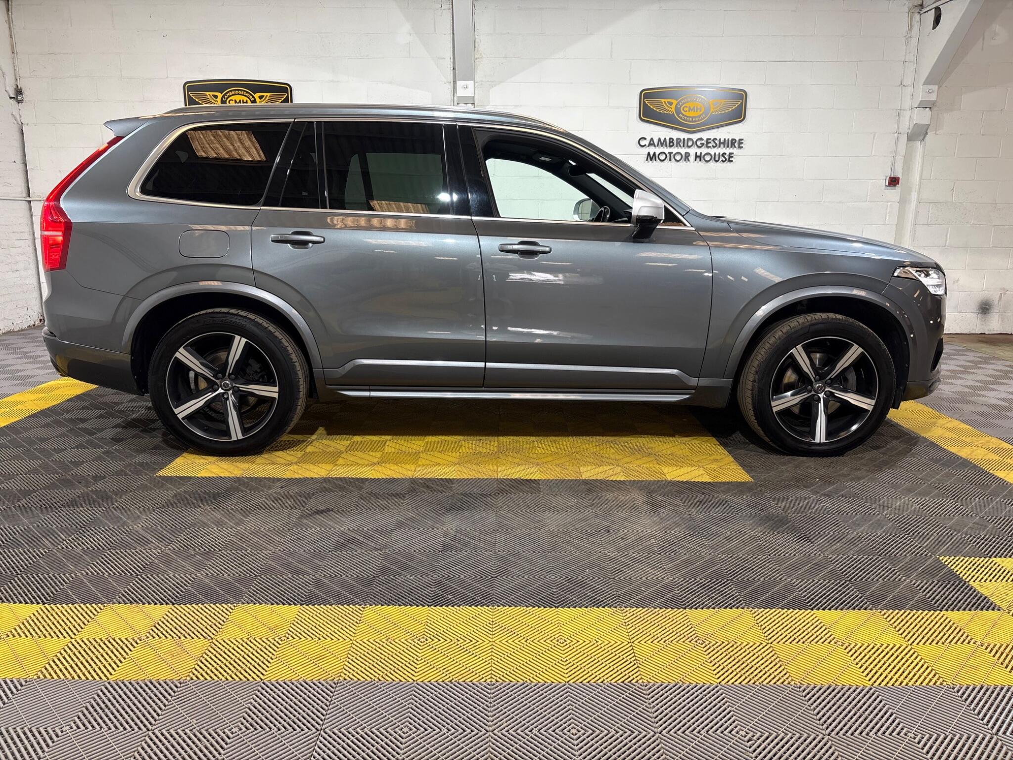 Volvo XC90 view 14
