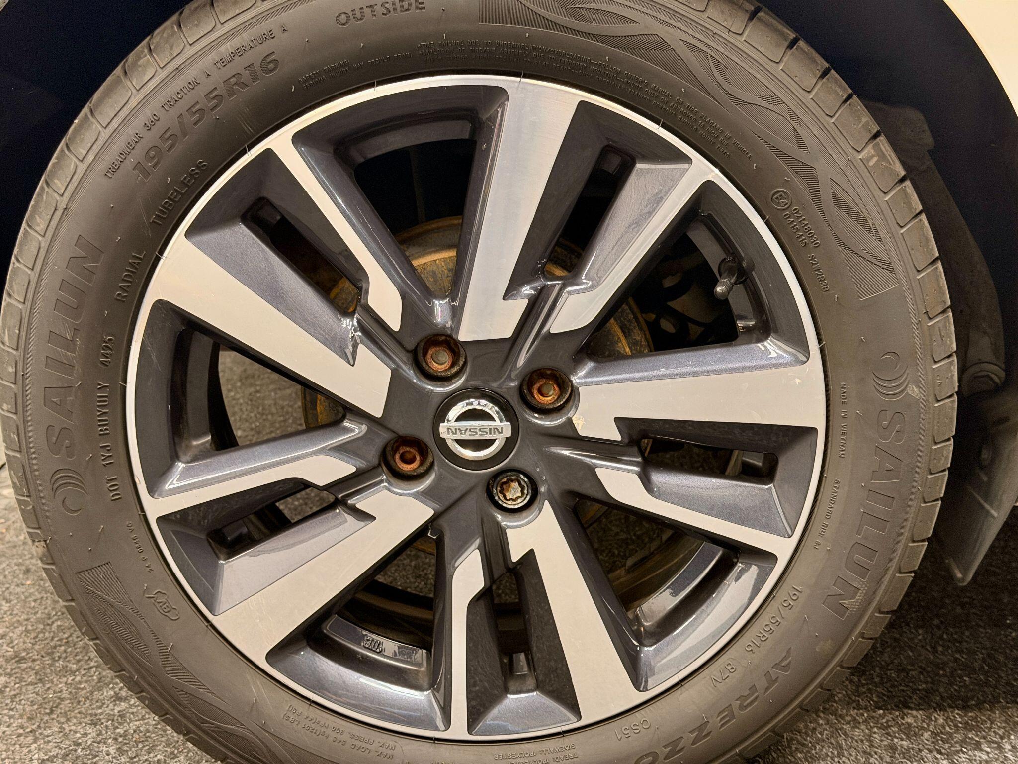 Nissan Micra view 22