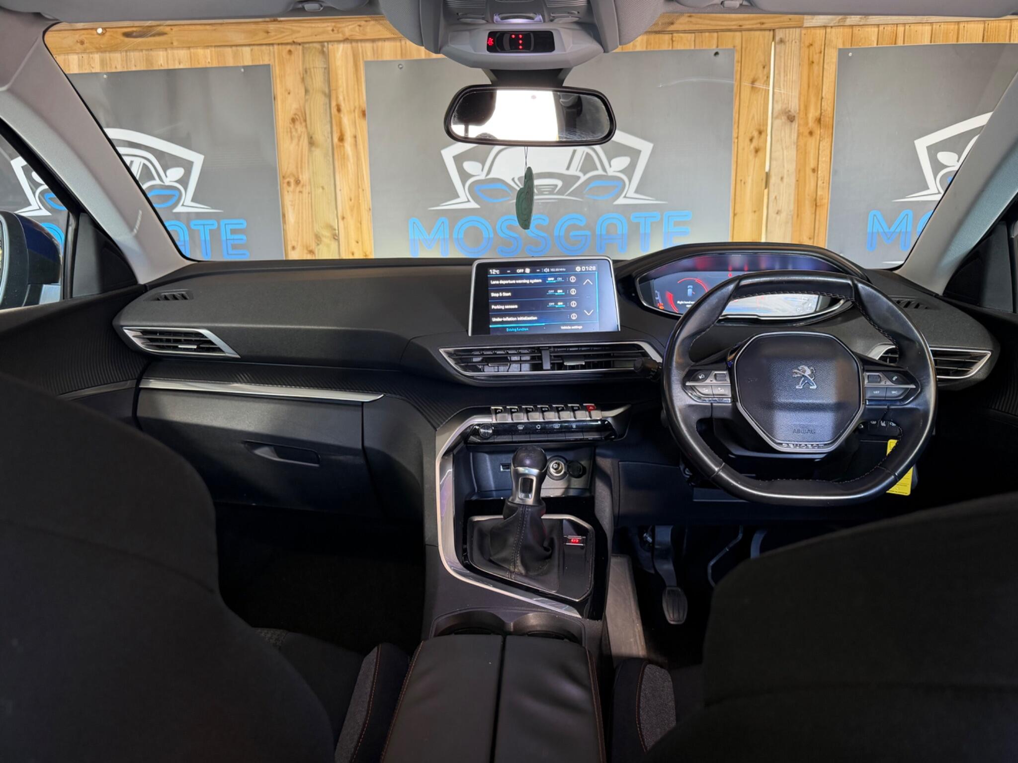 Peugeot 3008 view 14