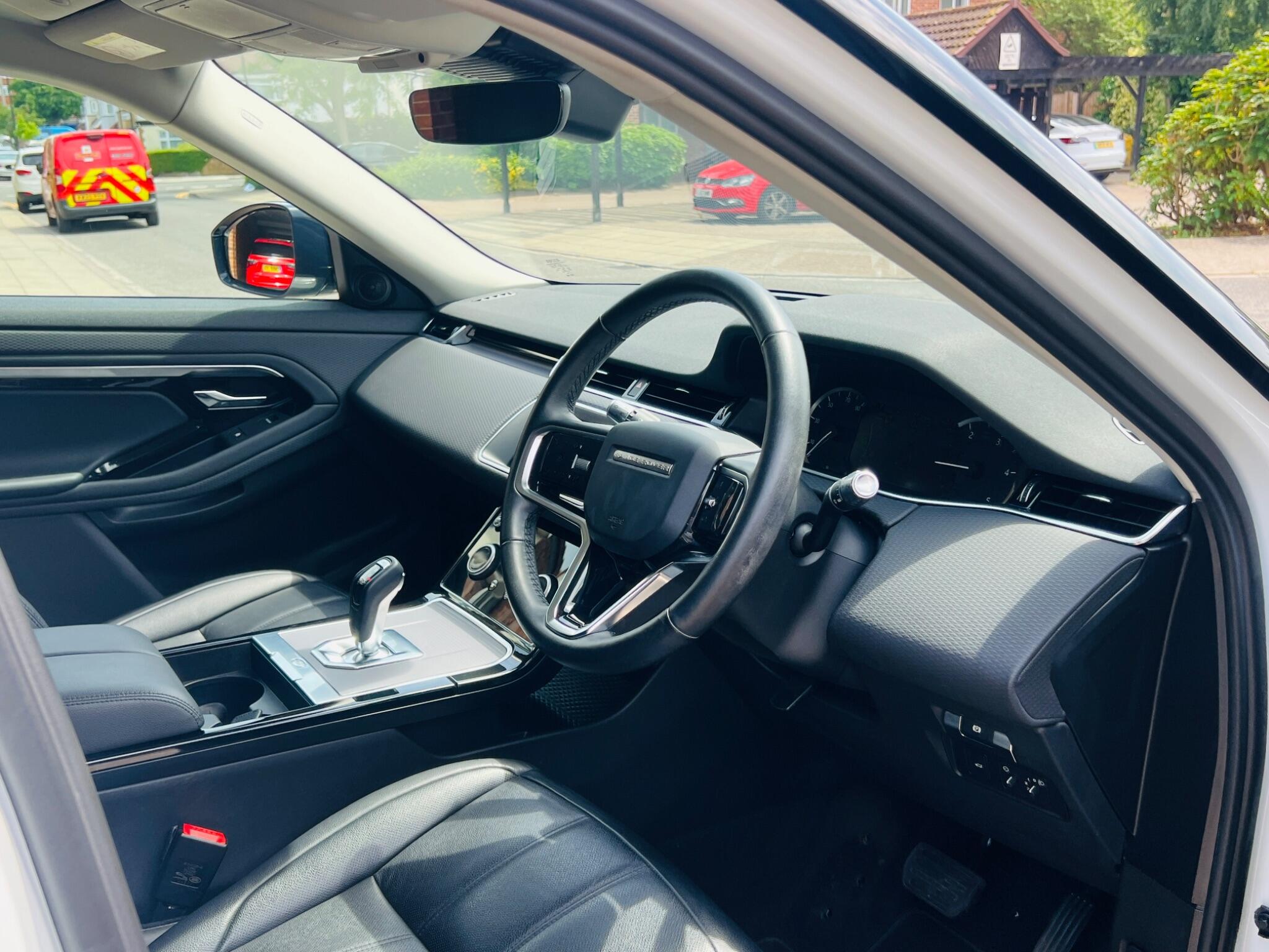Land Rover Range Rover Evoque view 29