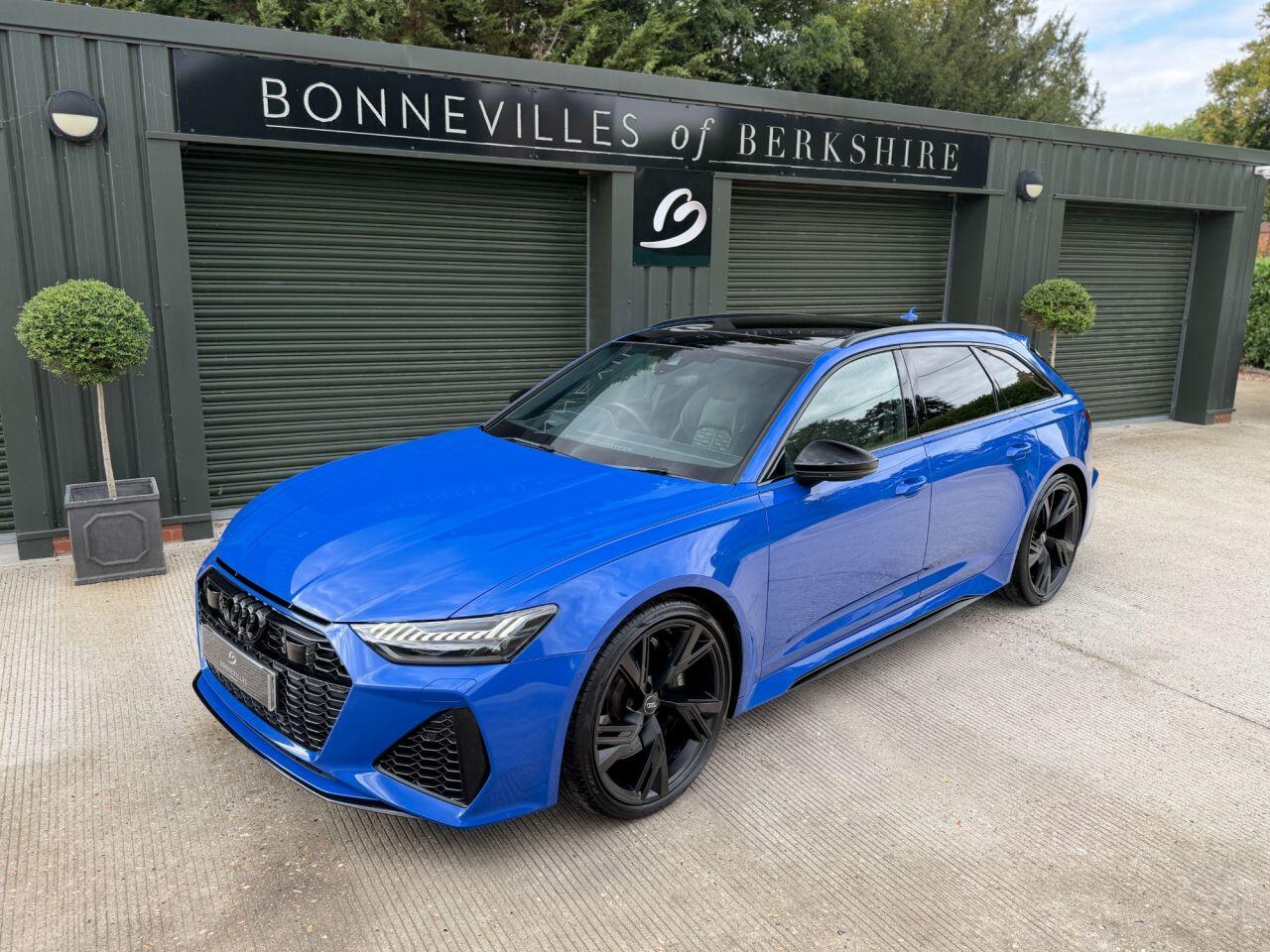 Audi RS6 Avant view 22