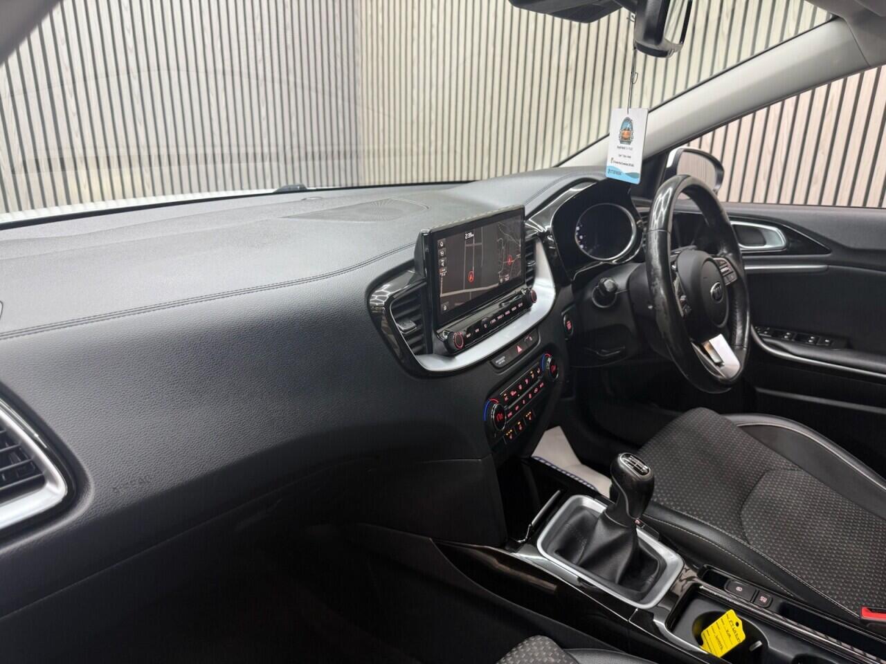Kia Xceed view 5