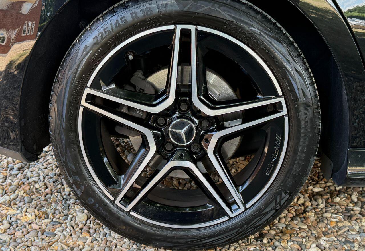 Mercedes-Benz A-Class view 23