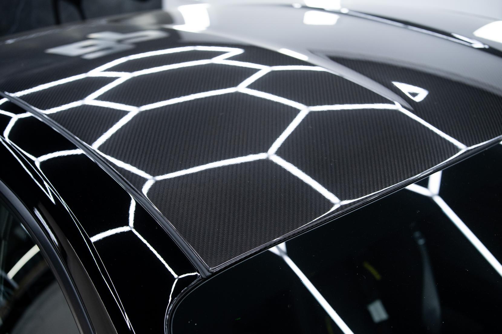 Porsche 911 view 36