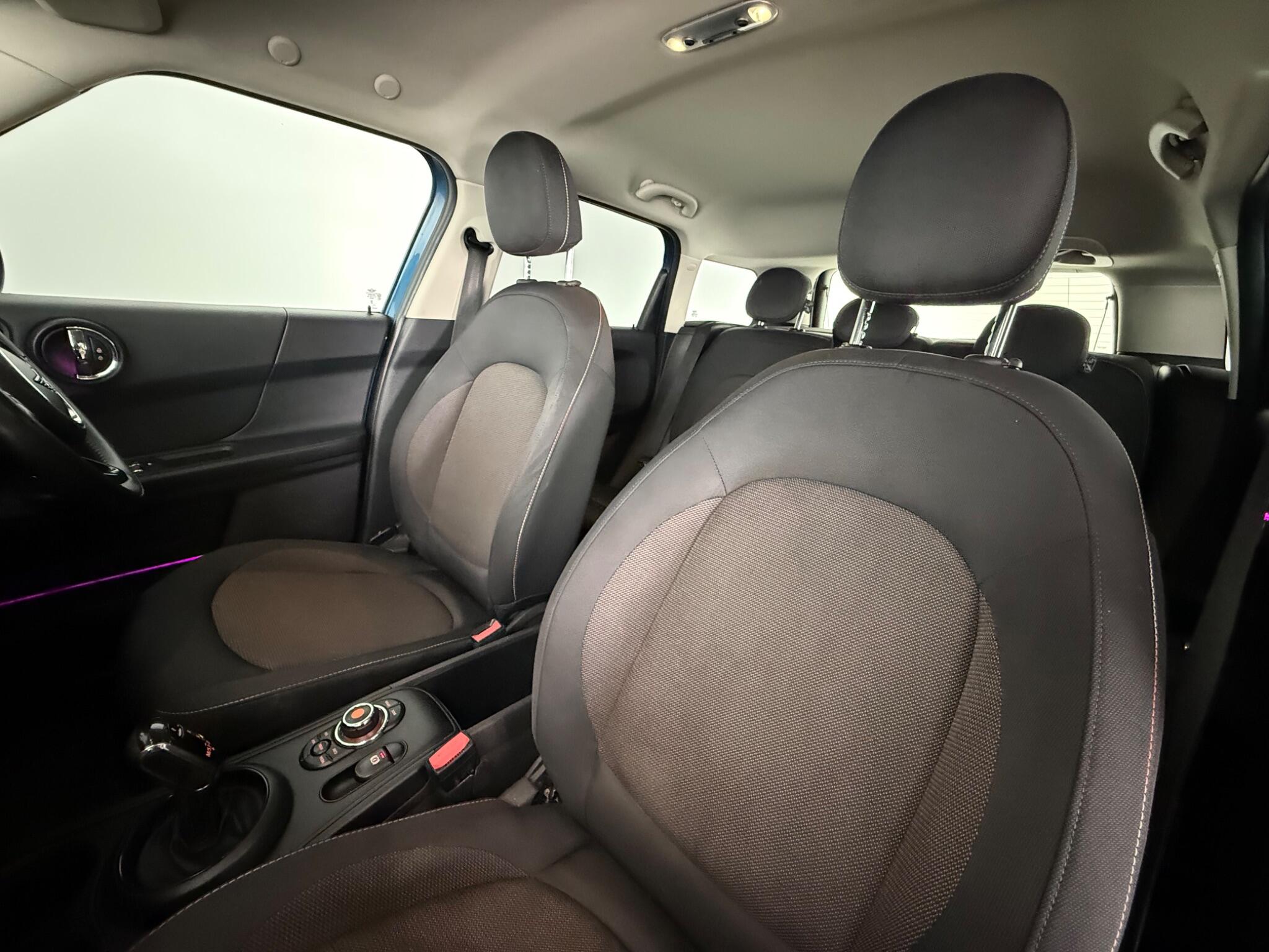 Mini Countryman view 33