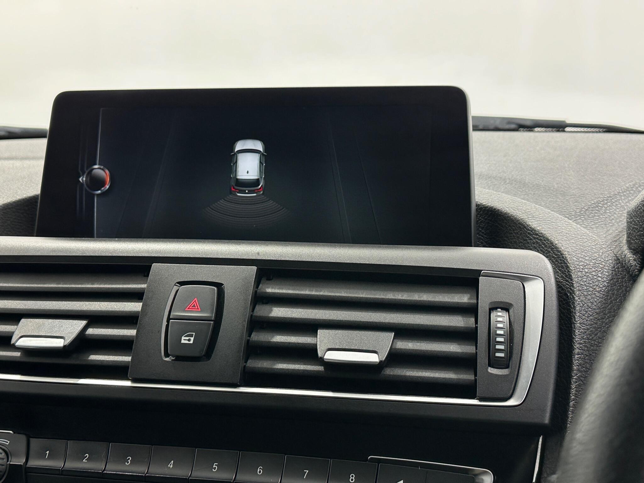 BMW 1 Series view 24