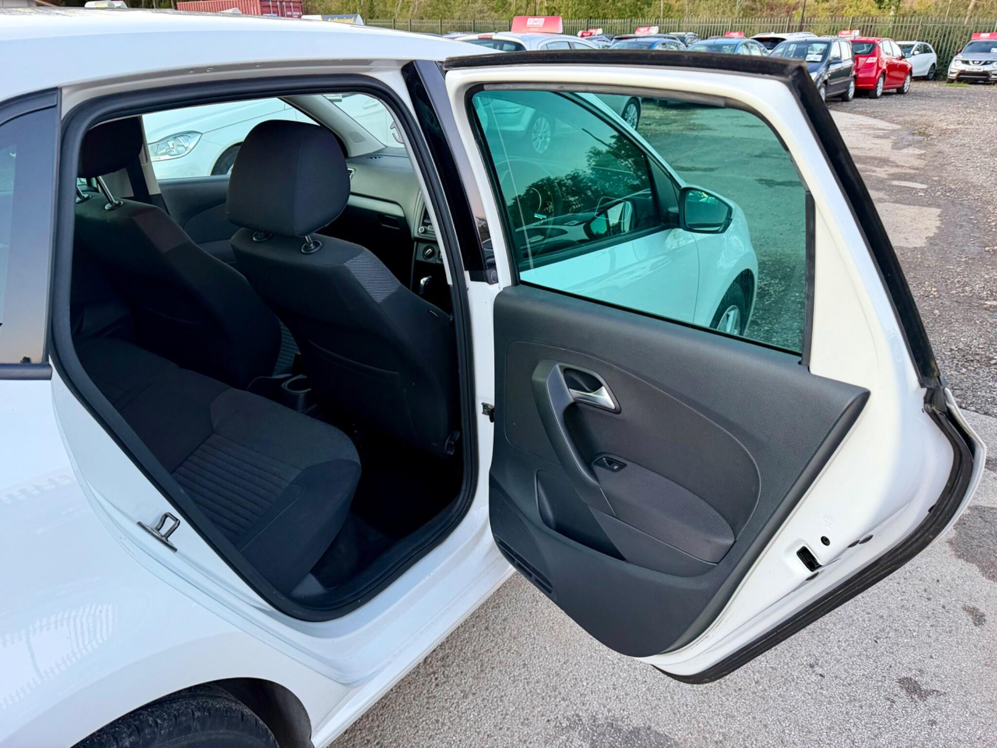 Volkswagen Polo view 39
