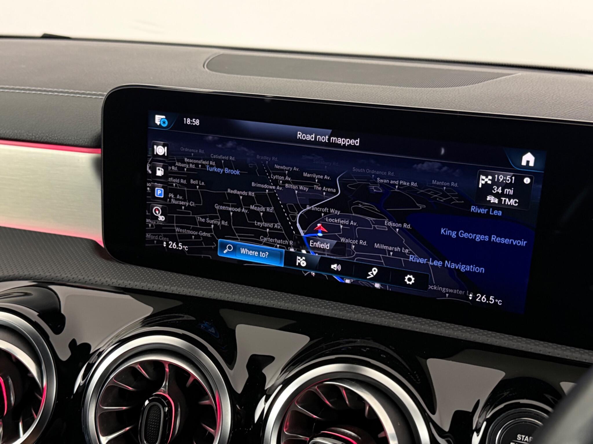 Mercedes-Benz Cla view 21
