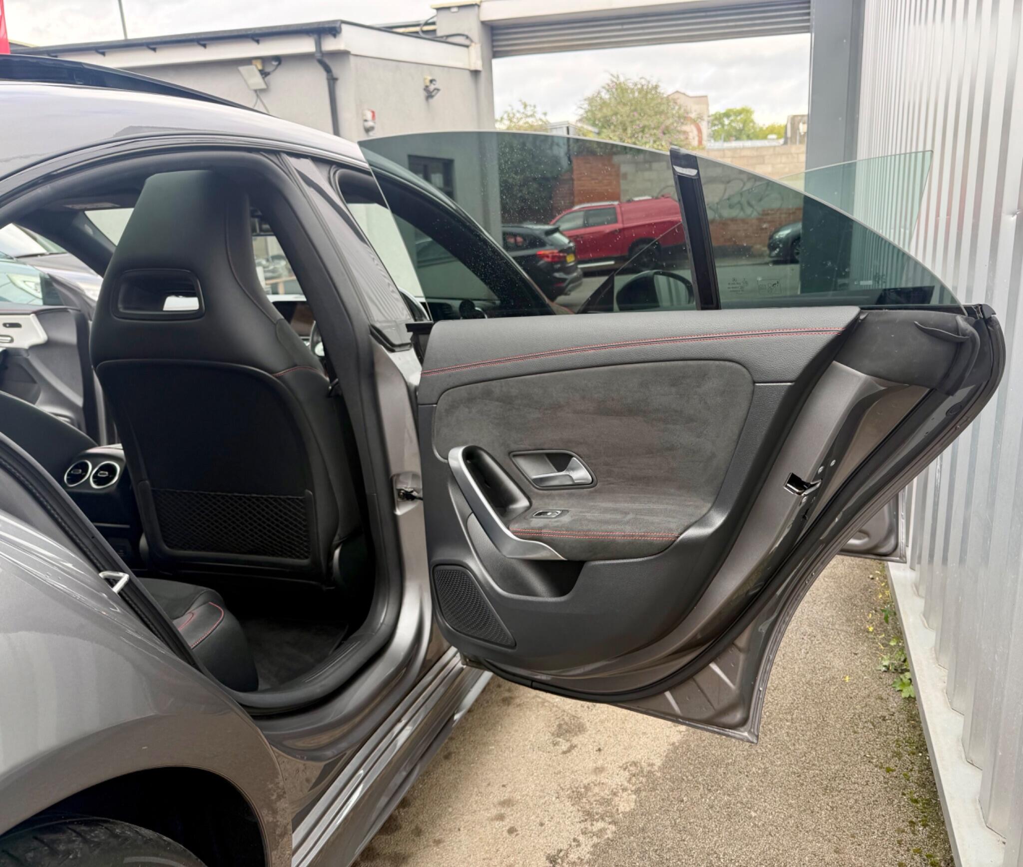 Mercedes-Benz Cla view 17