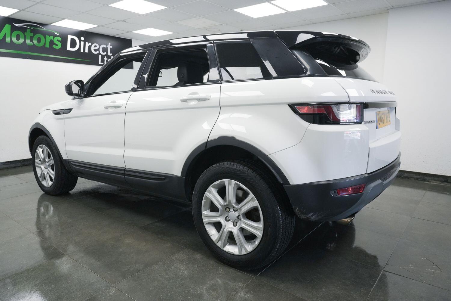 Land Rover Range Rover Evoque view 3