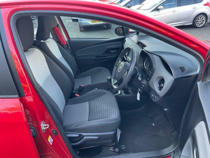 2017 Toyota Yaris 1.5 VVT-i Icon Euro 6 5dr • 37,180 miles image 22
