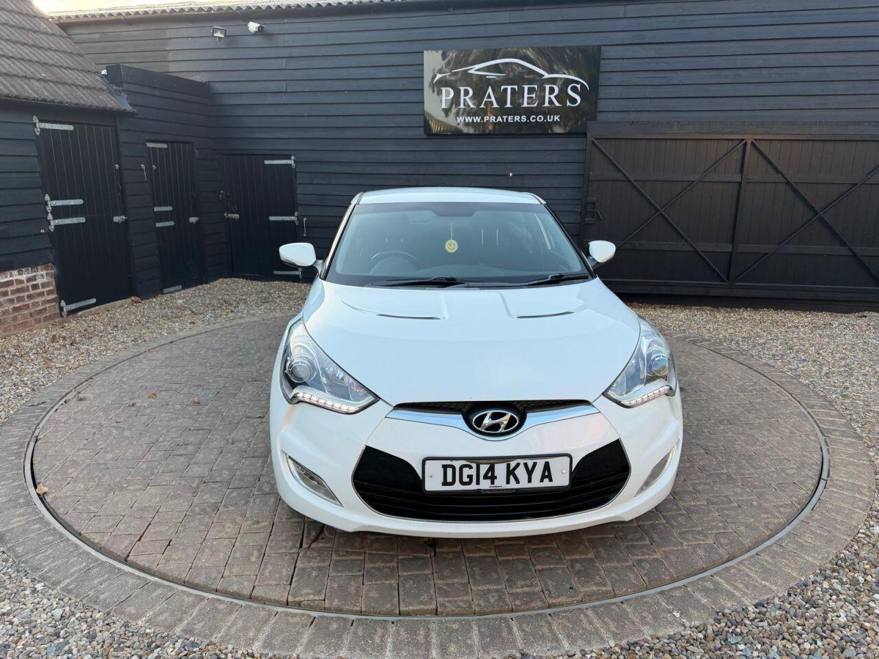 Hyundai Veloster view 13