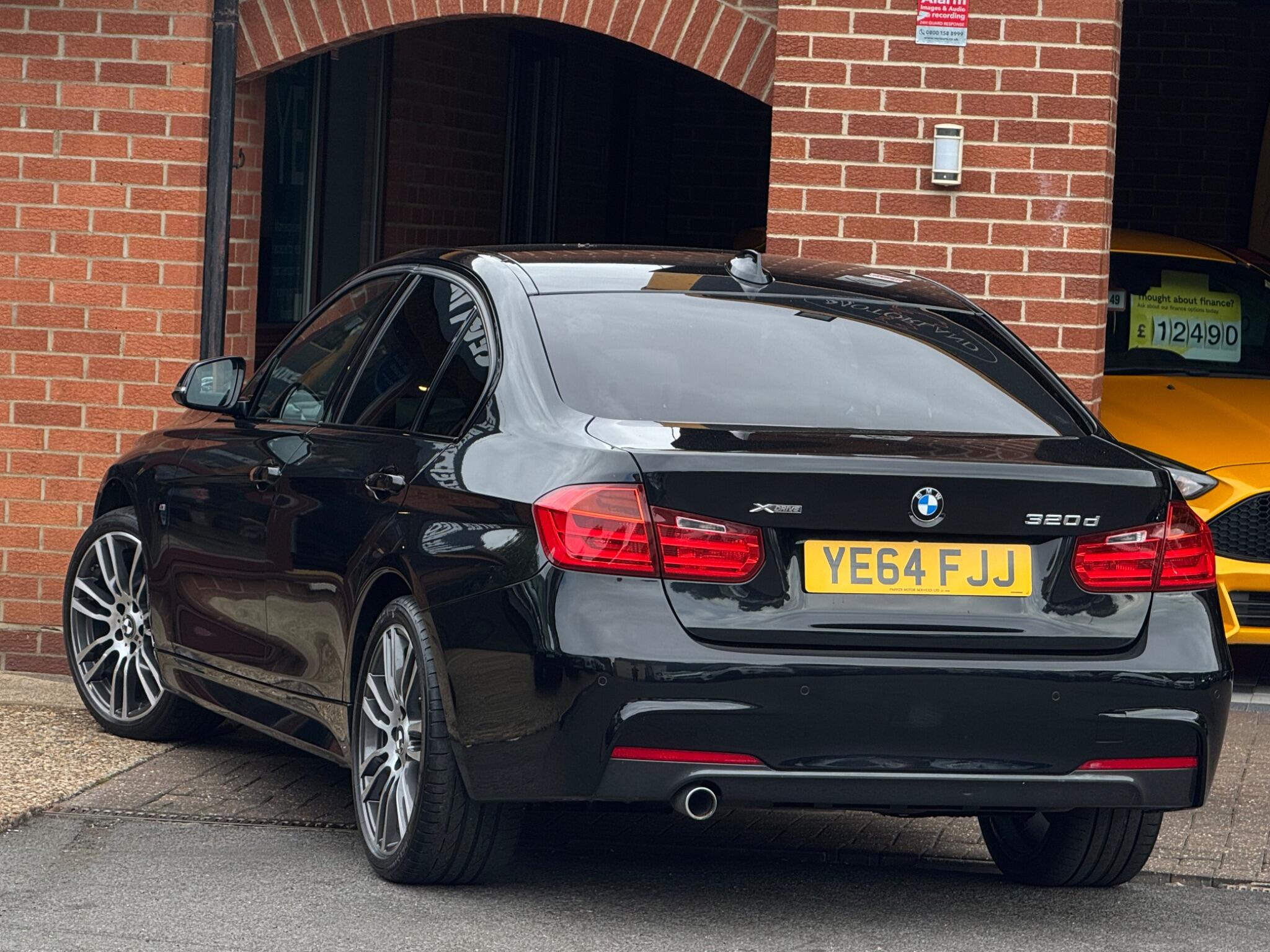 BMW 3 Series view 3