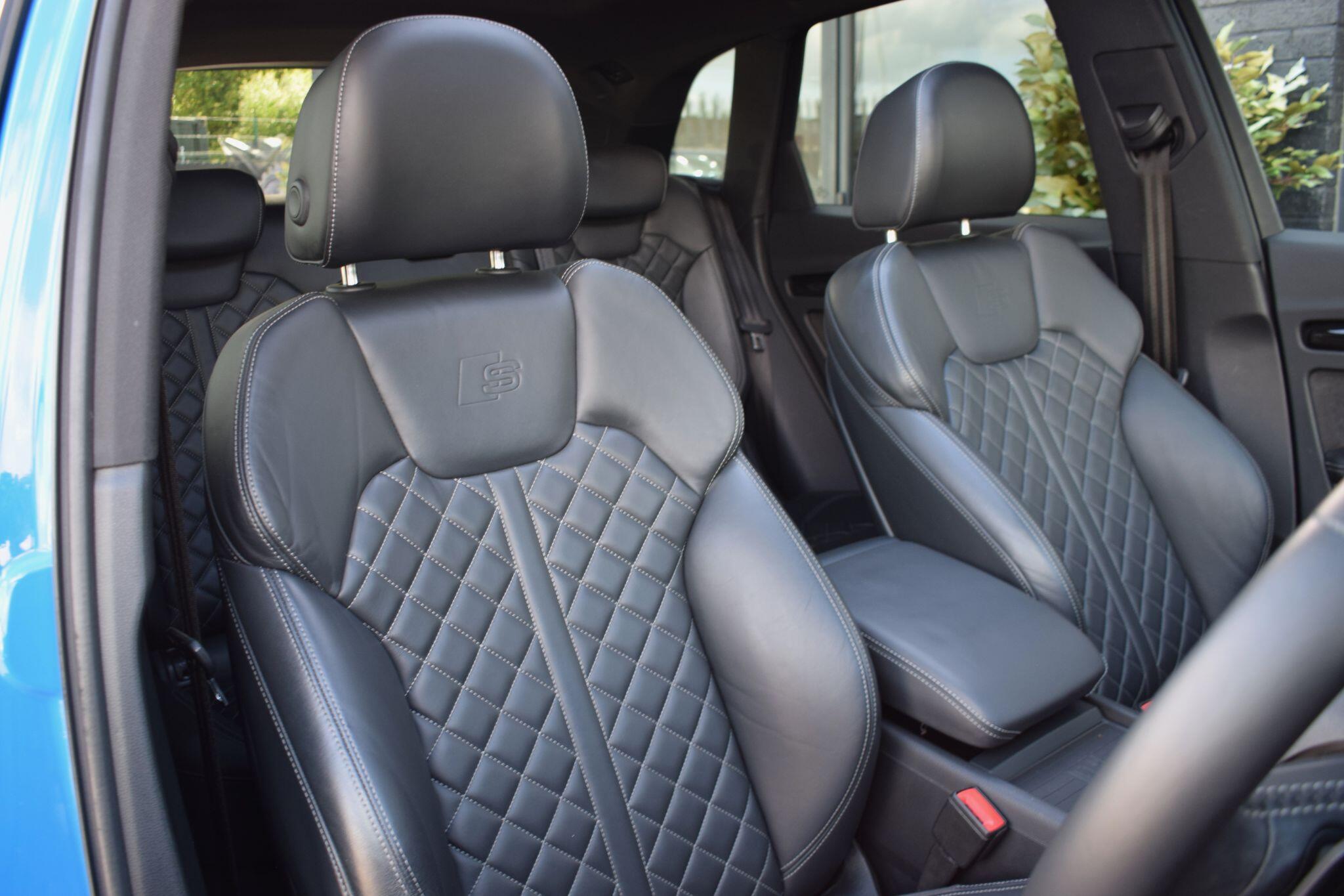 Audi SQ5 view 9