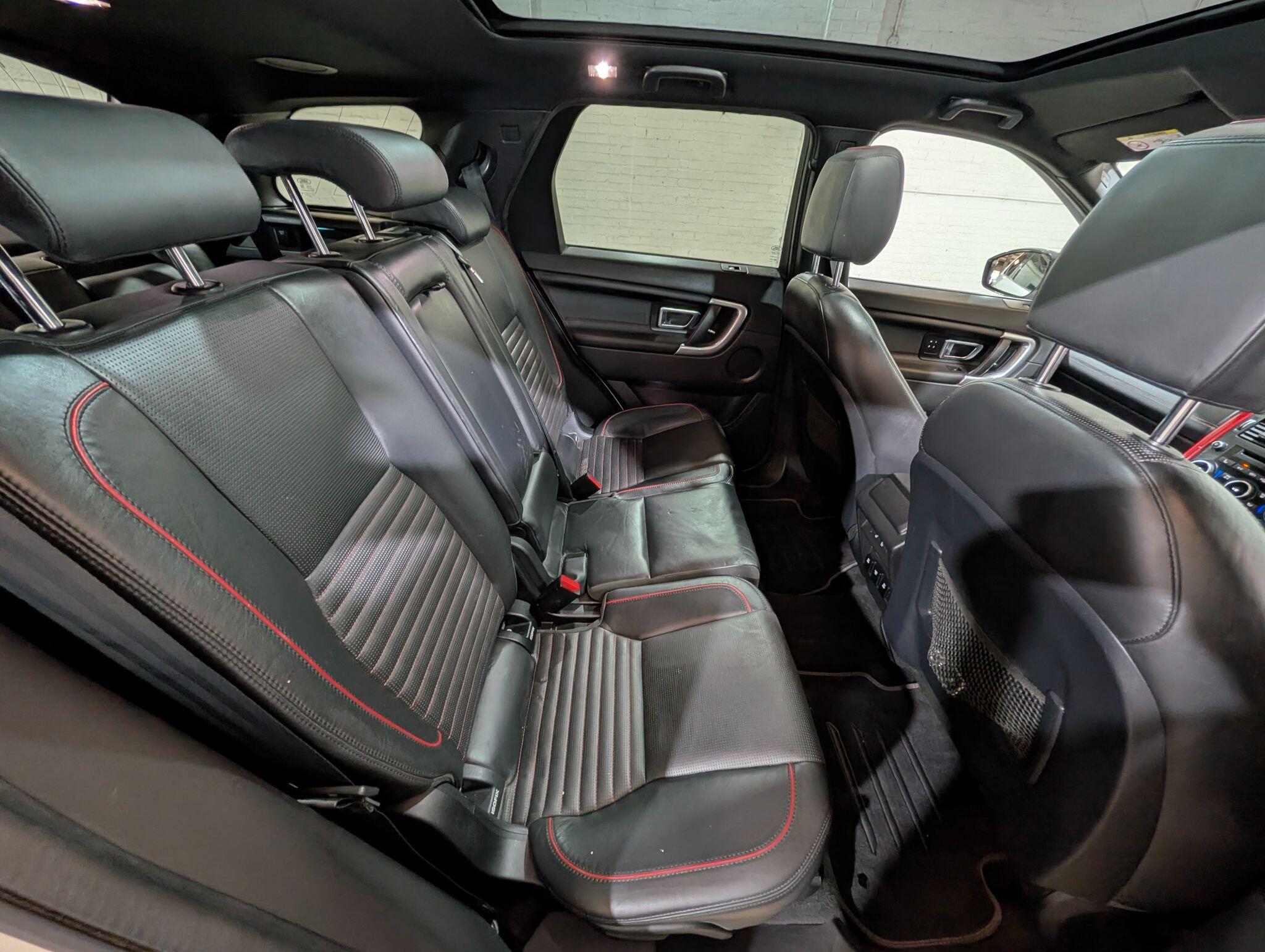 Land Rover Discovery Sport view 23