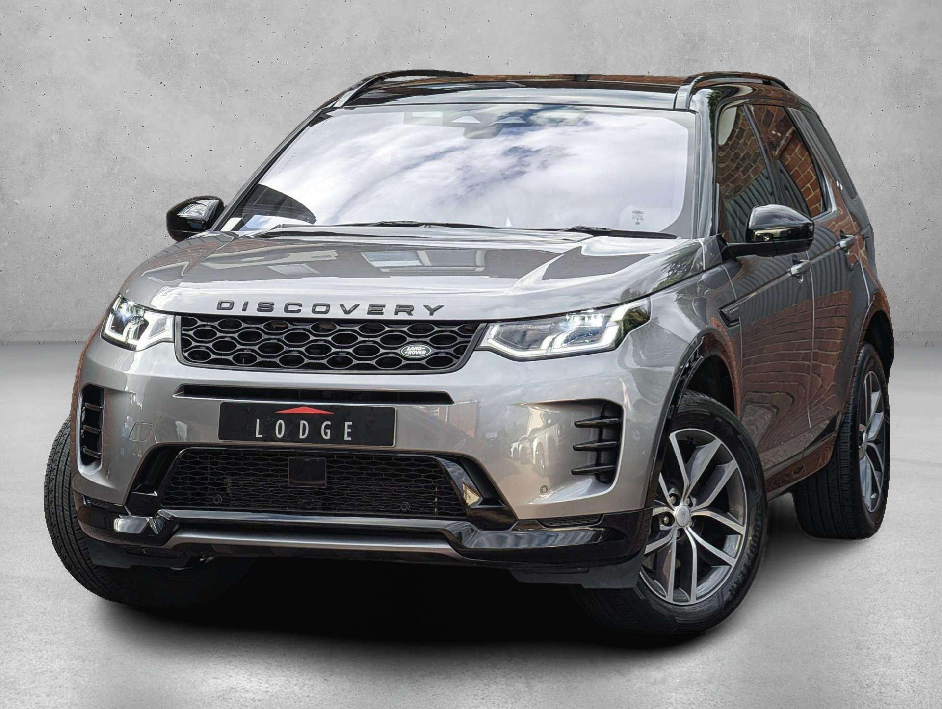 Land Rover Discovery Sport view 3