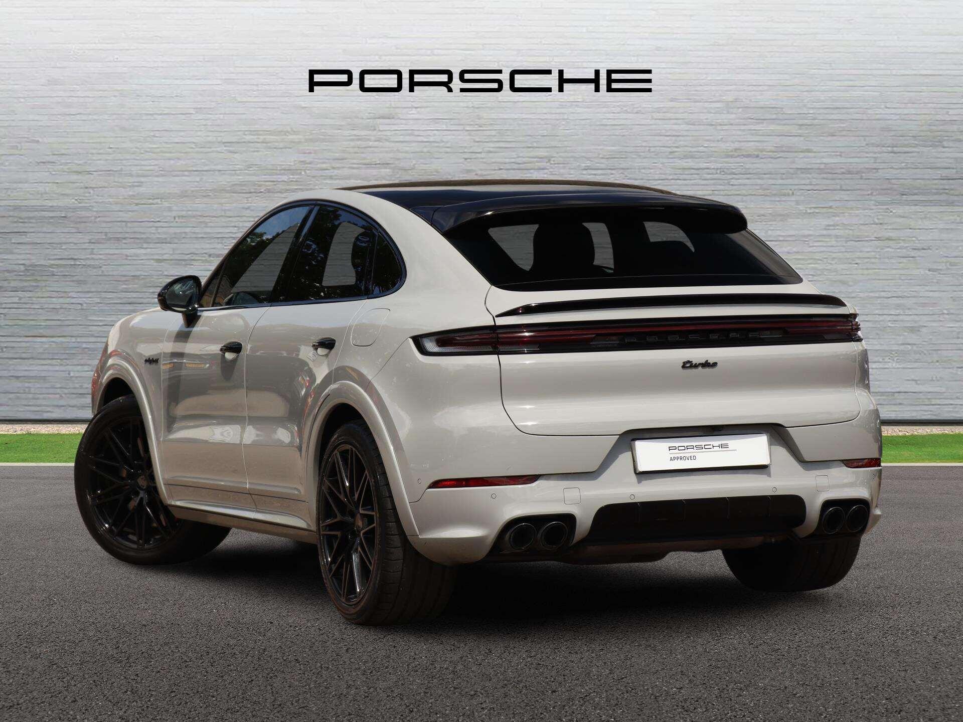 Porsche Cayenne view 5