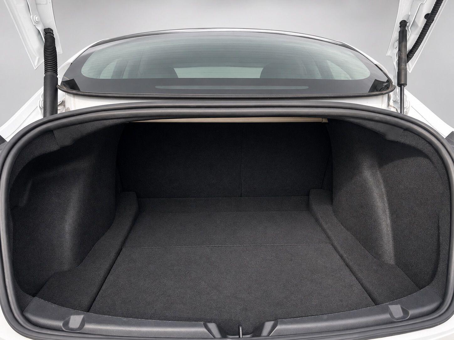 Tesla Model 3 view 33