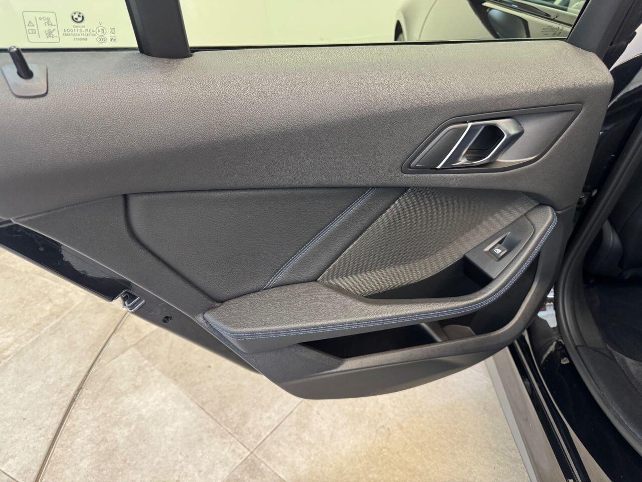 BMW 1 Series view 63