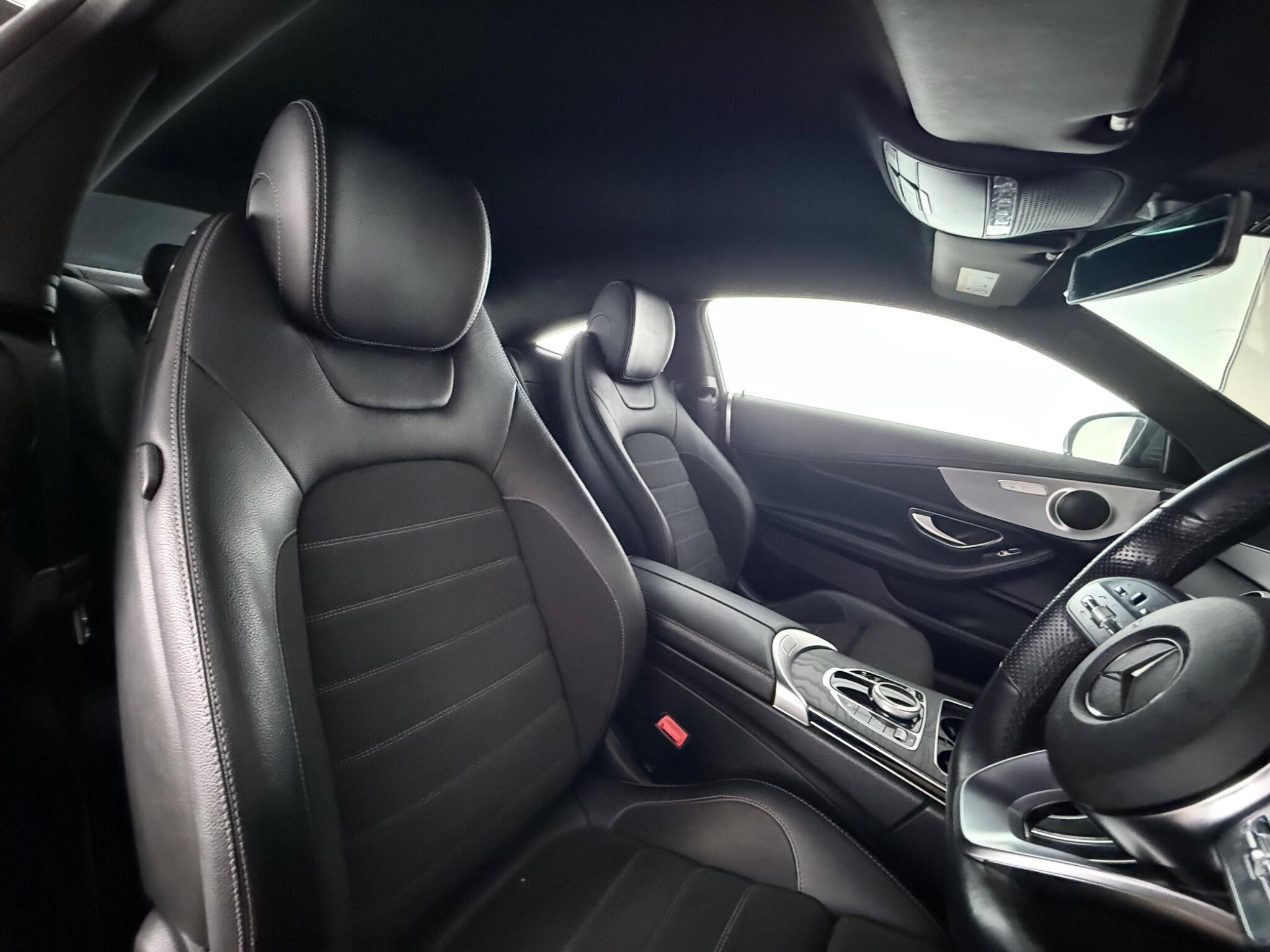Mercedes-Benz C-Class view 29