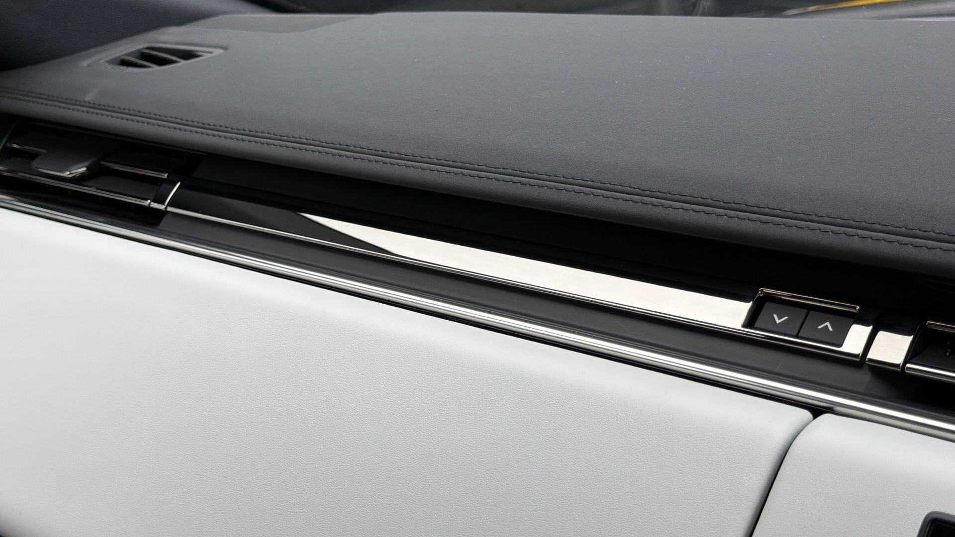 Land Rover Range Rover Sport view 36