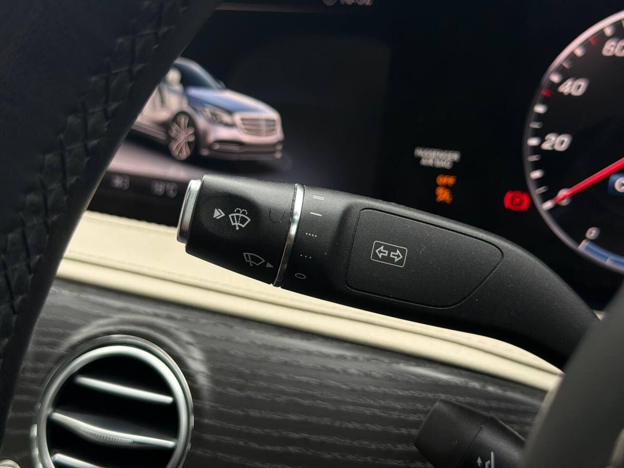 Mercedes-Benz S-Class view 37