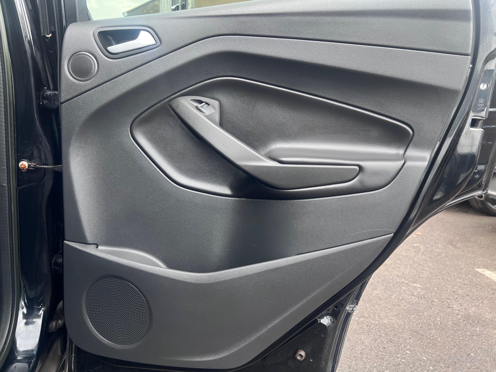 Ford Kuga view 29