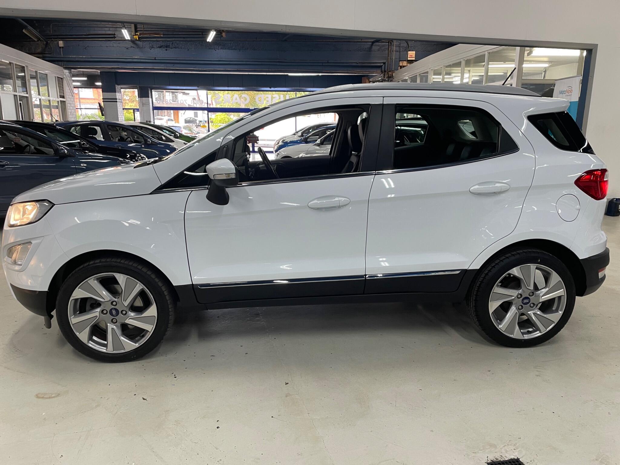 Ford Ecosport view 6