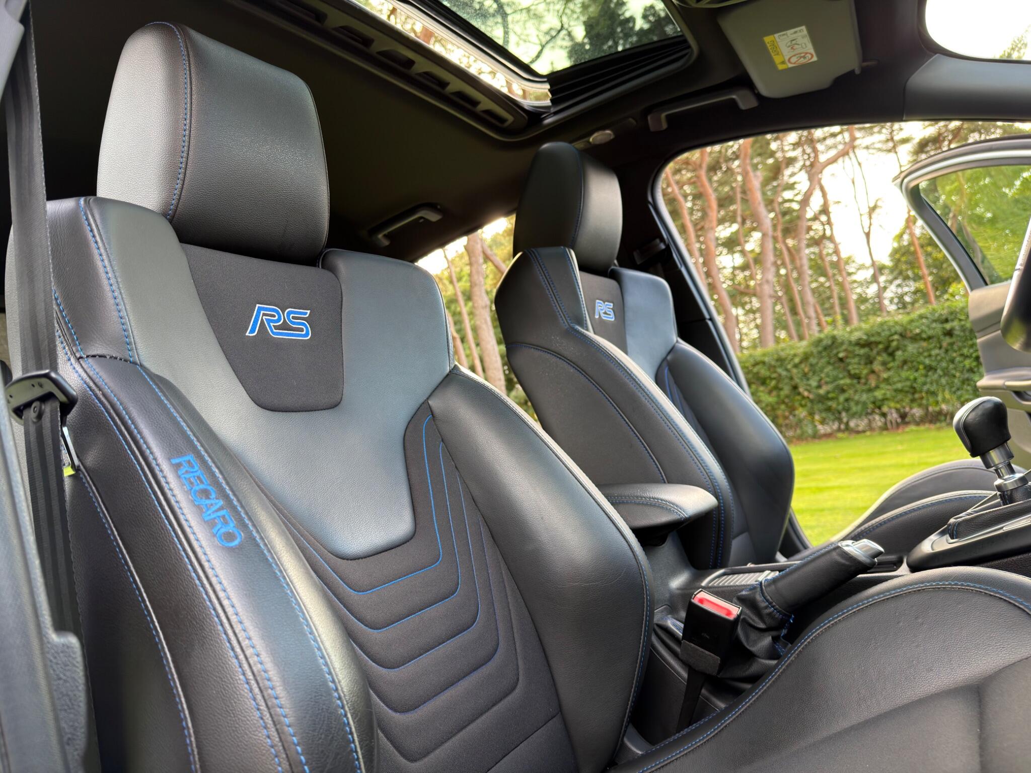 Ford Focus view 10