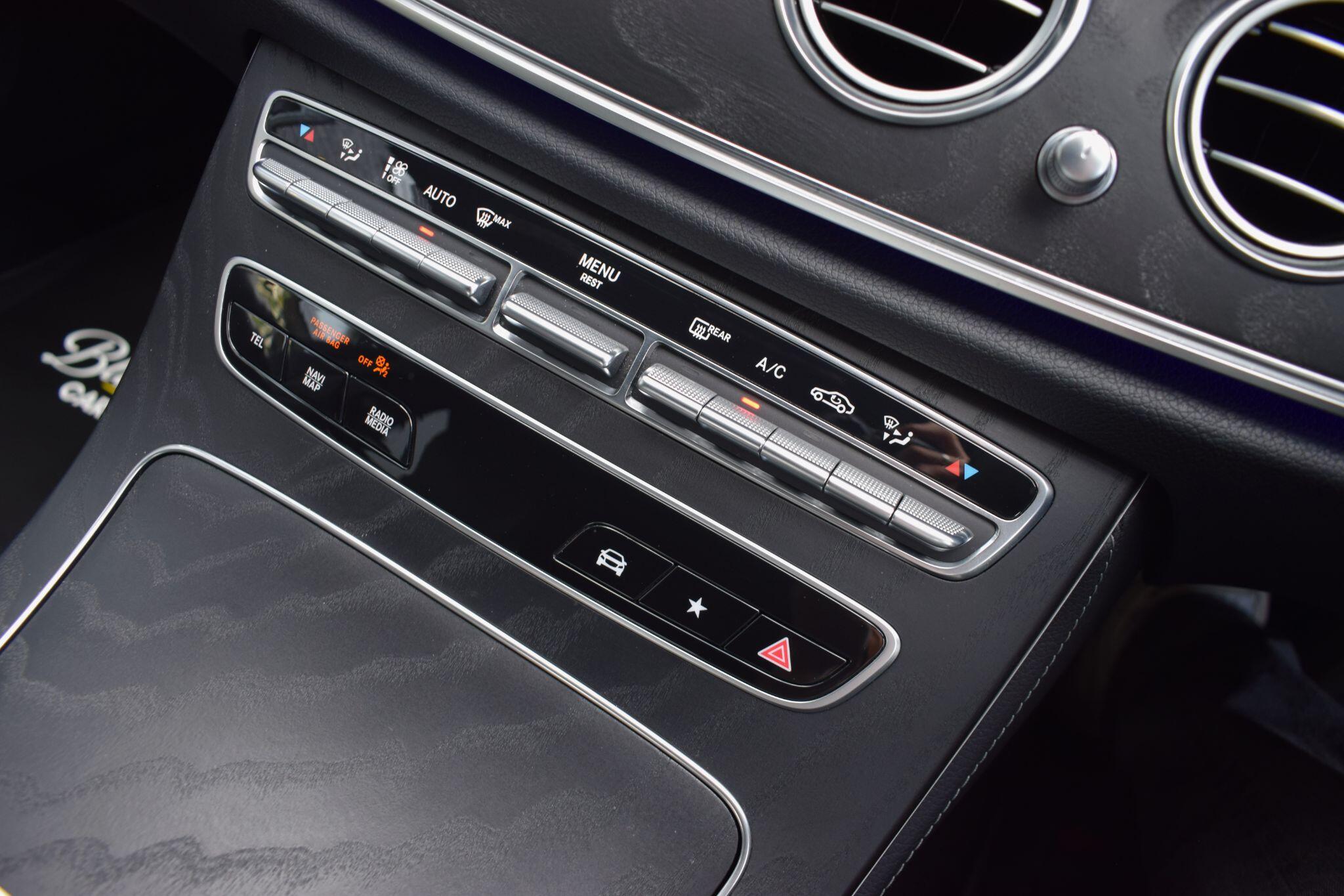 Mercedes-Benz E-Class view 17