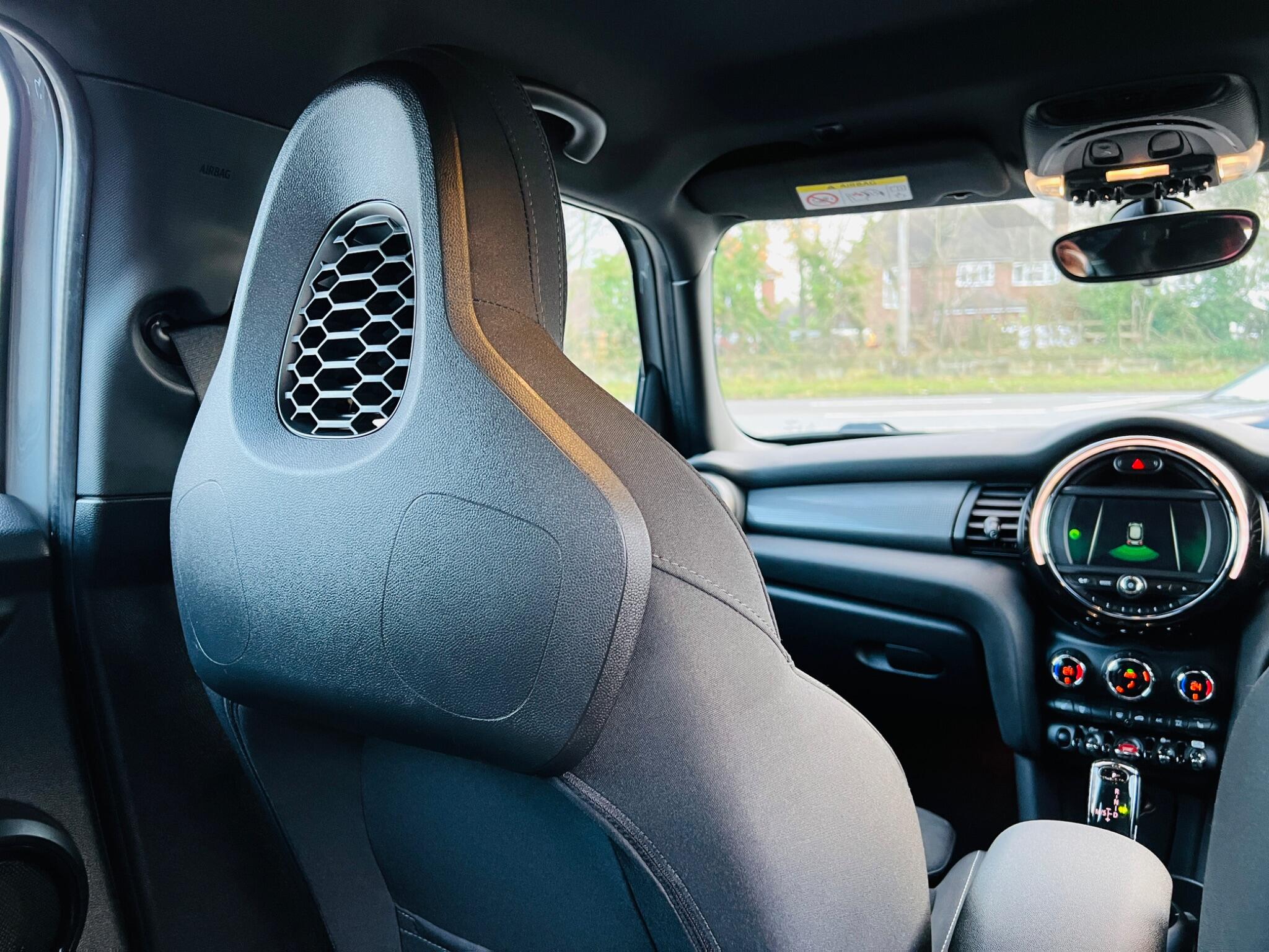 2020 MINI Hatch 1.5 Cooper Sport Steptronic Euro 6 (s/s) 5dr • 44,000 miles image 65