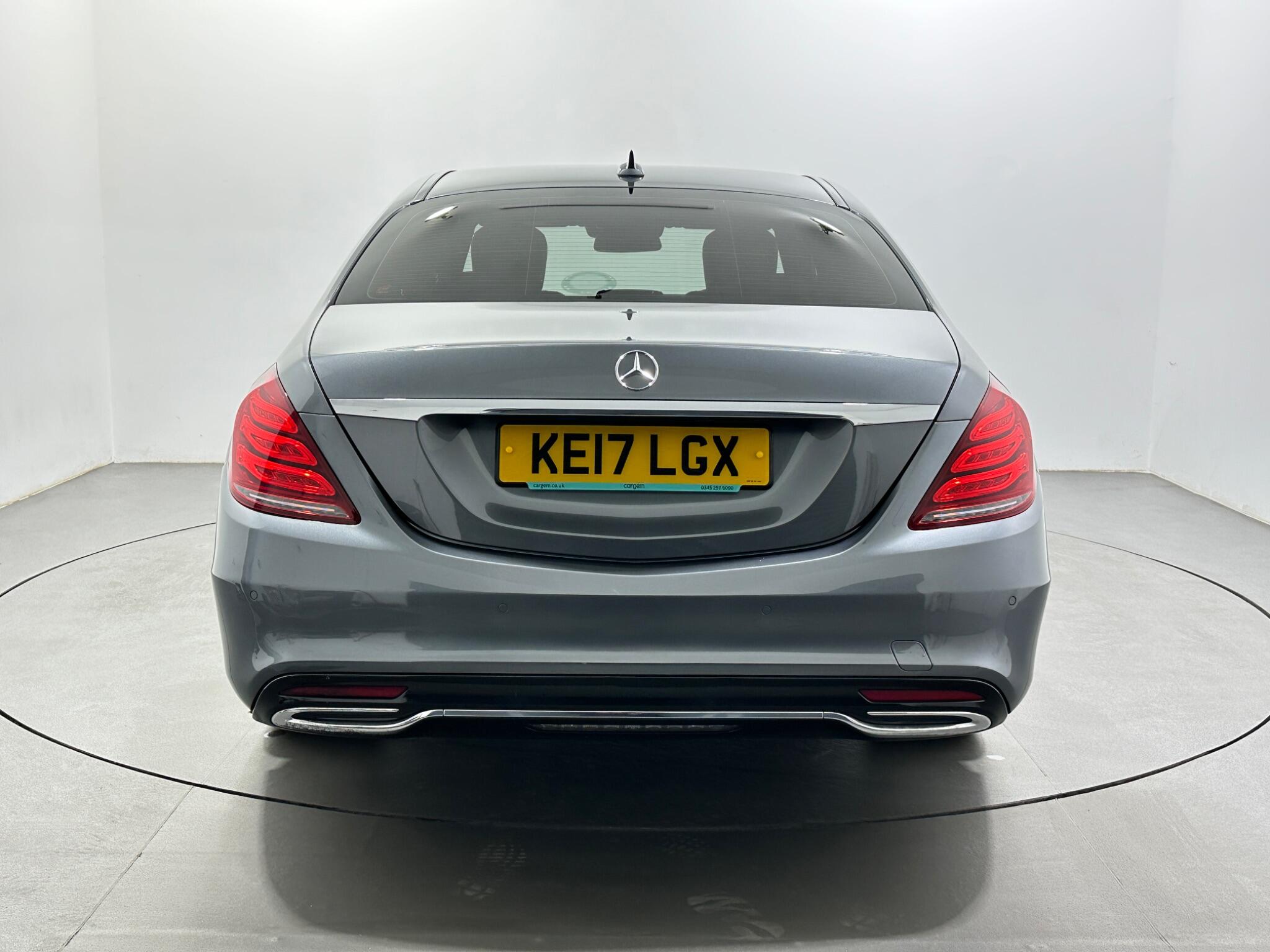 Mercedes-Benz S-Class view 7