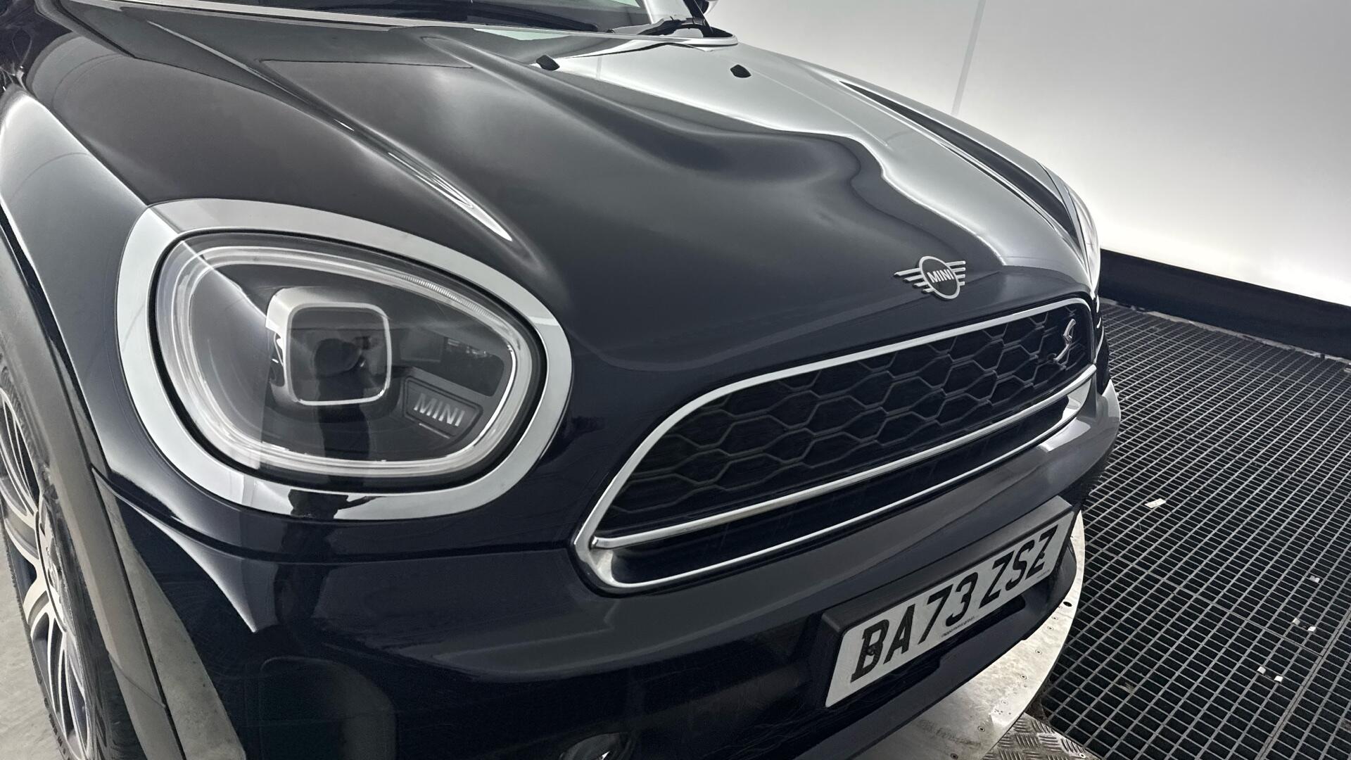 MINI Countryman view 22