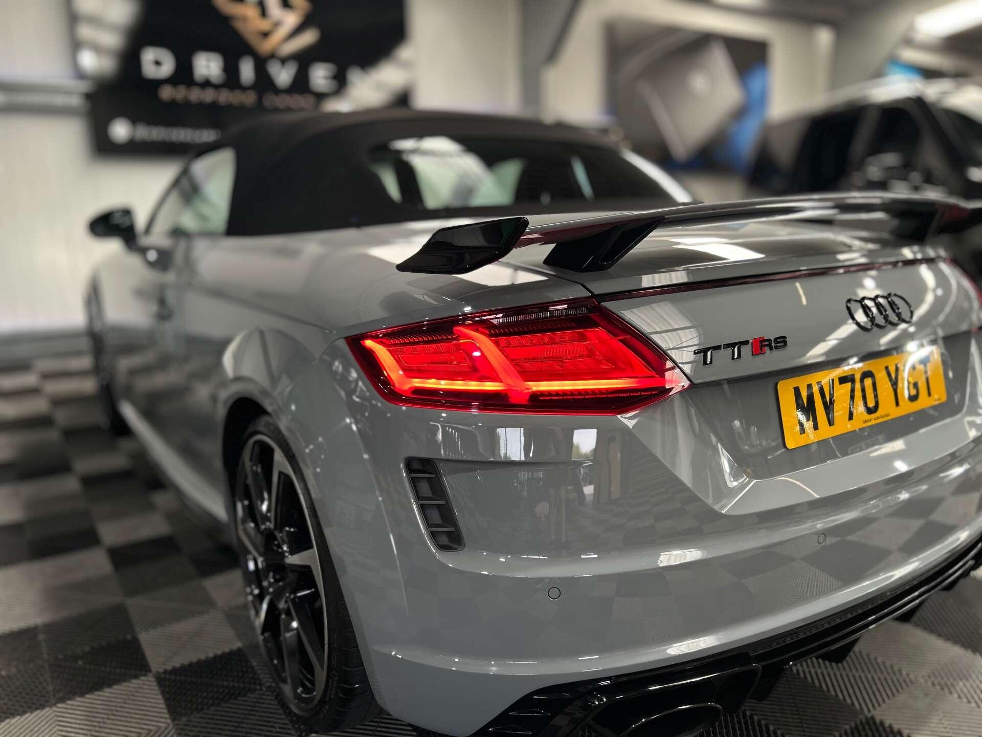 Audi TT RS view 27