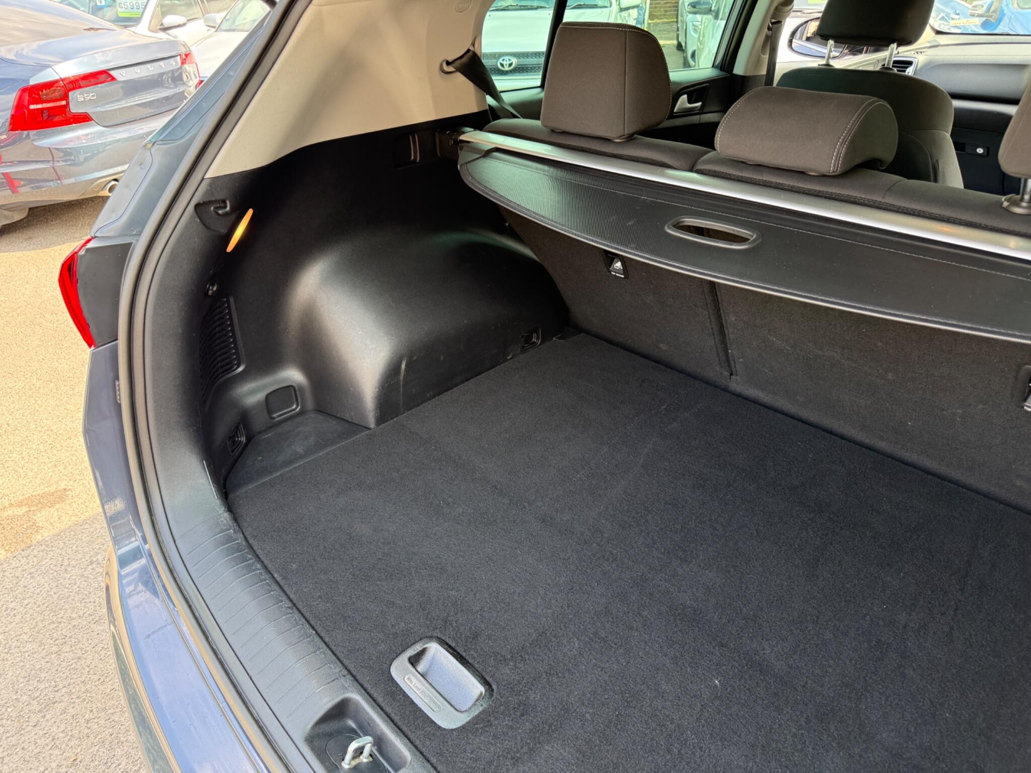 Kia Sportage - Image 39