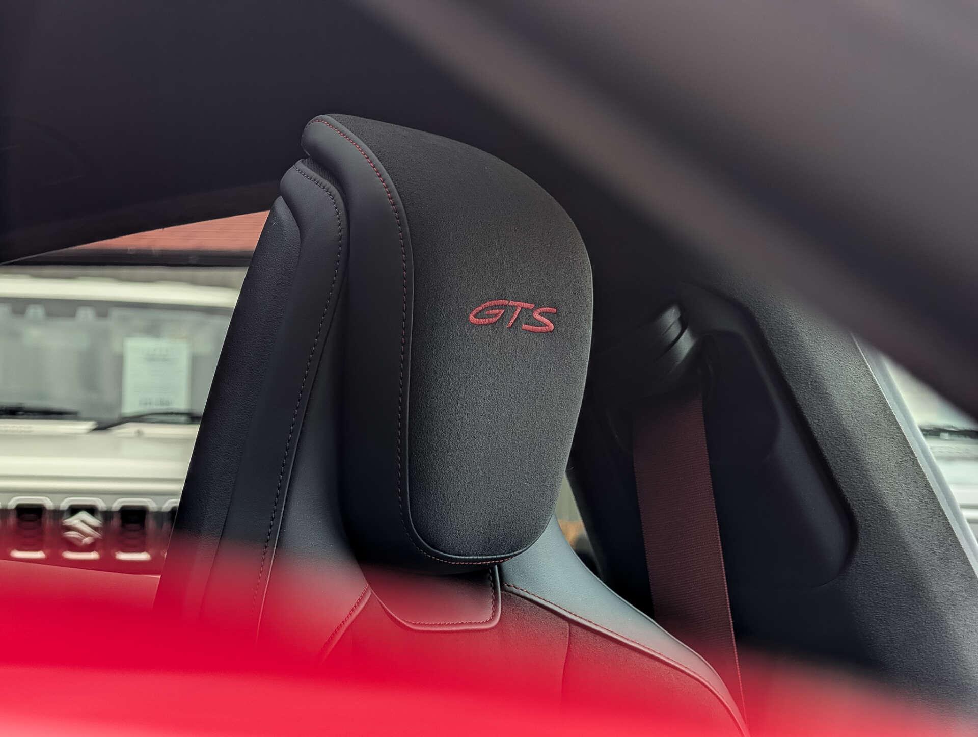 Porsche Taycan view 27